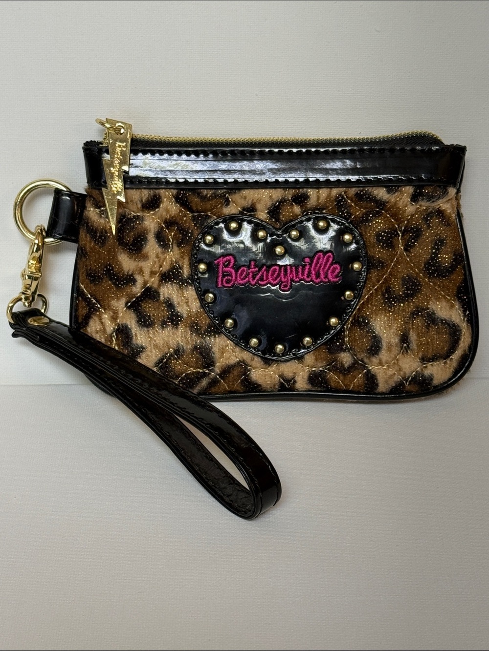 Vintage Y2K Betsey Johnson Betseyville Leopard Wristlet Clutch
